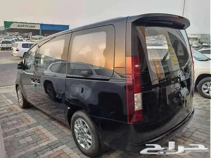 هيونداي ستاريا 2026 ديزل 9 راكب اتوماتيك 4