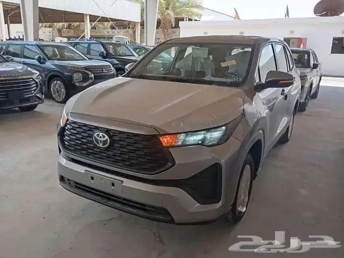 تويوتا انوفا 2025 GL بنزين عبداللطيف جميل 0