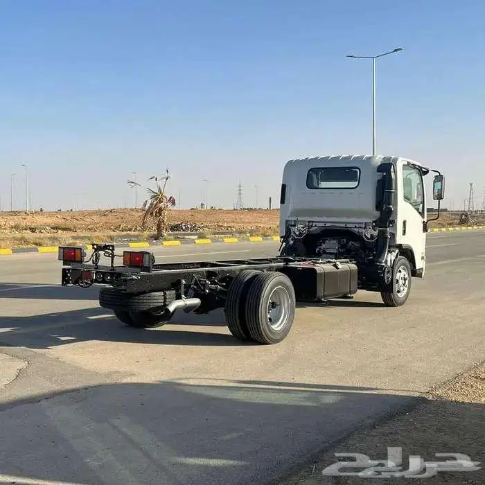 ايسوزو NPR 2025 3