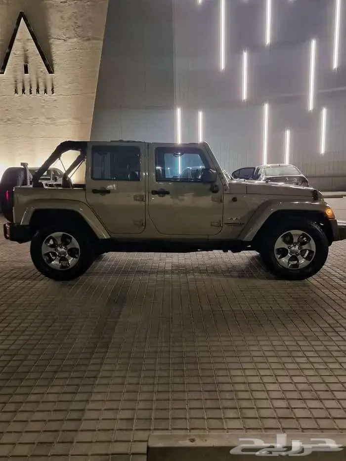 جيب صحارى 4 4 مالك اول 2017 5
