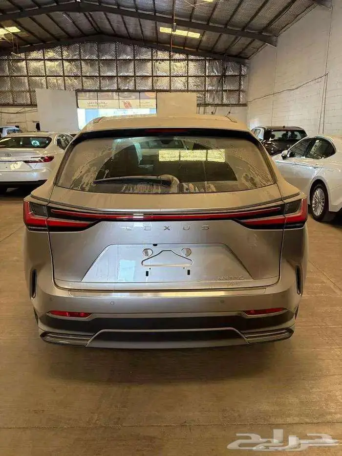 لكزس NX350 ستاندر هايبرد 2025 2