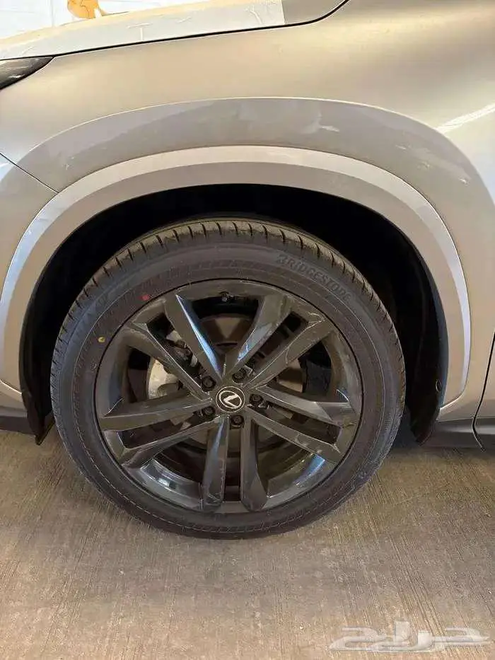 لكزس NX350 ستاندر هايبرد 2025 6