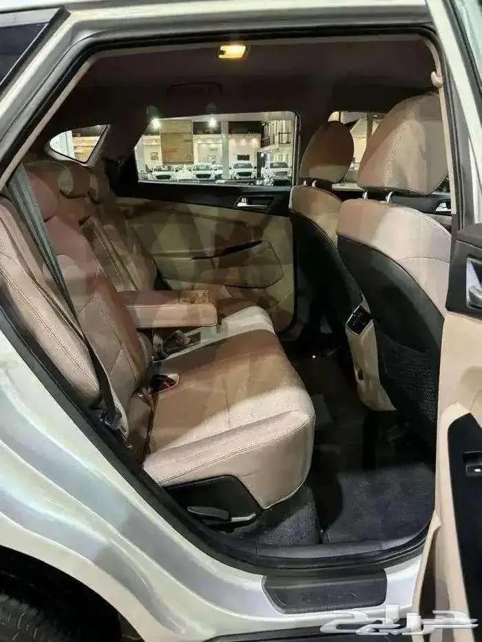 للبيع هونداي توسان 2020 سعودي 2.0Cc عداد قليل ( مخززنه ) 37