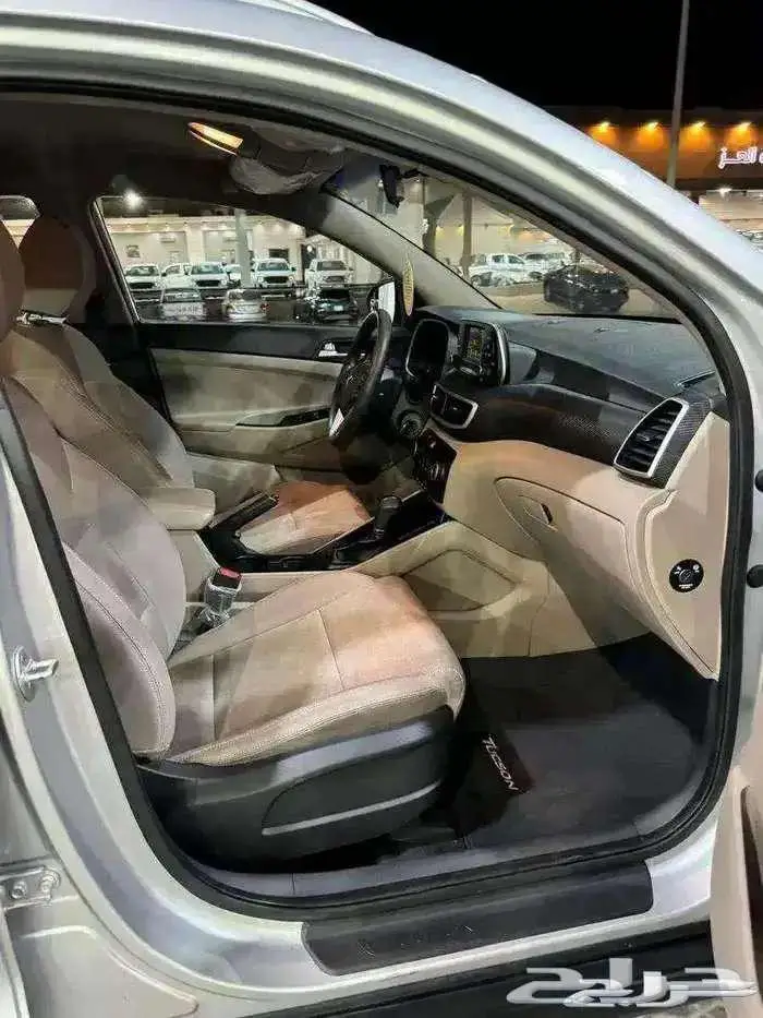 للبيع هونداي توسان 2020 سعودي 2.0Cc عداد قليل ( مخززنه ) 31