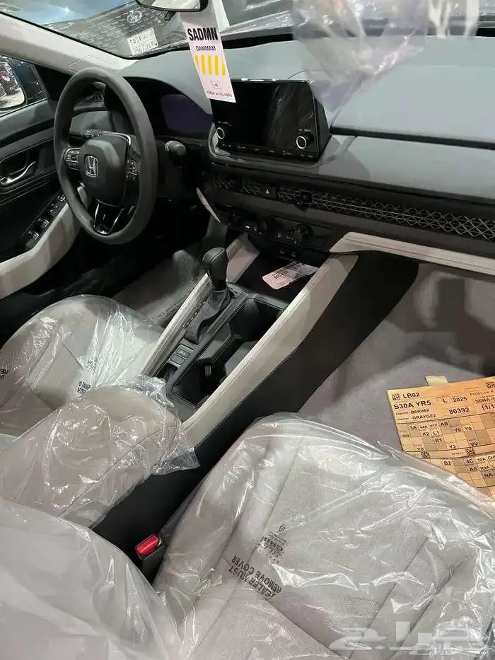 هوندا اكورد LX 2025 4