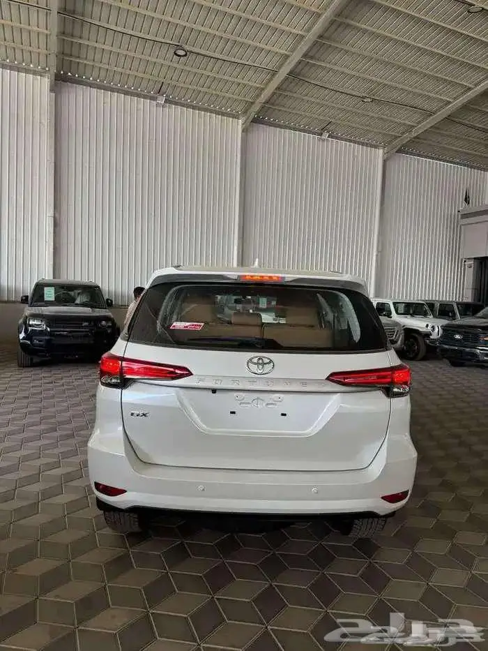 تويوتا فورتشنر GX2 دبل بنزين 2025 3