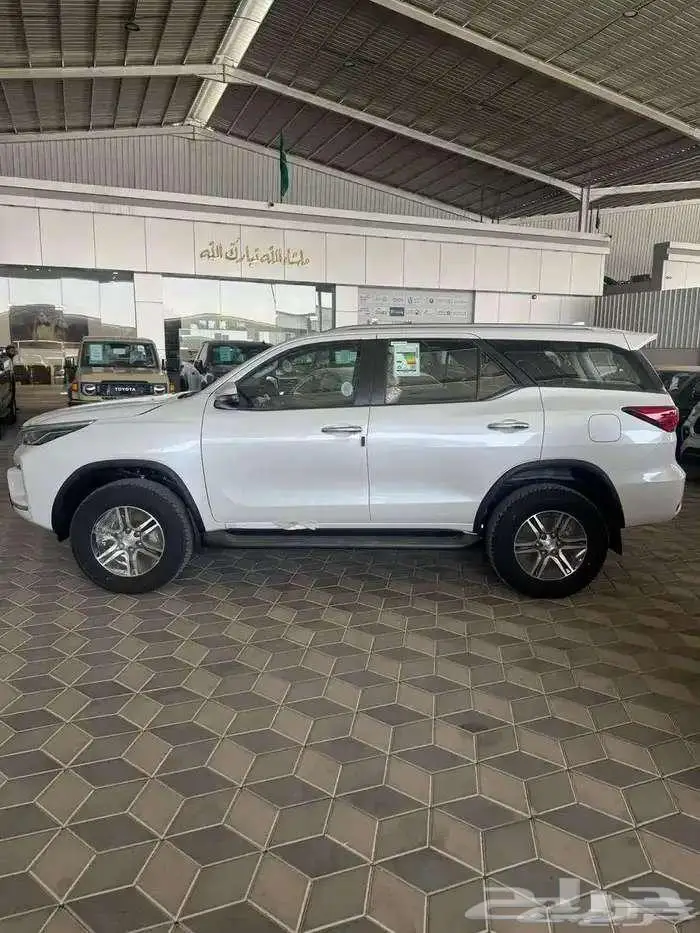 تويوتا فورتشنر GX2 دبل بنزين 2025 4