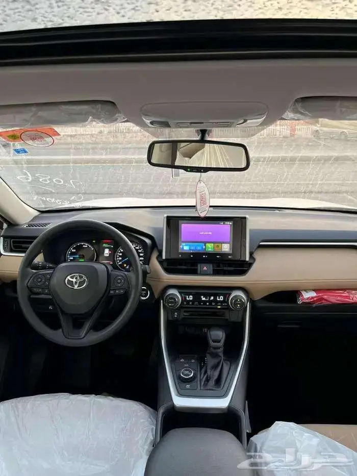 راف فور XLE ابيض 2025 5
