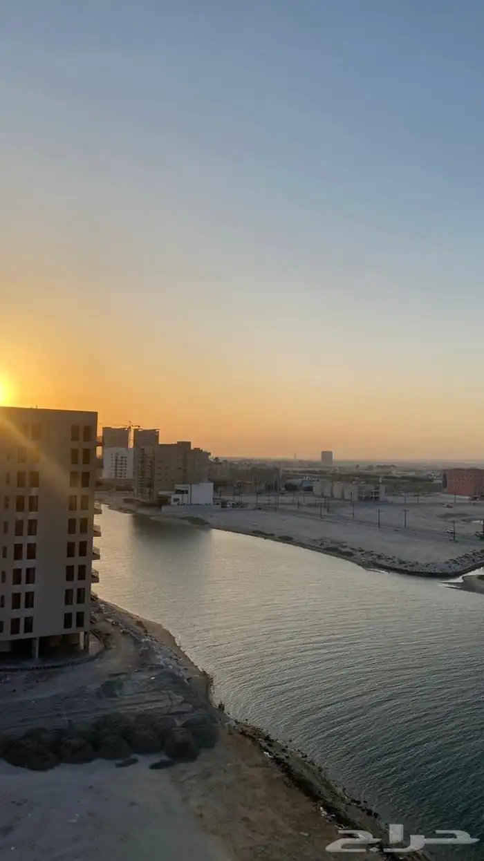 شقة على البحر مقابل الشبيلي مدخلين 9