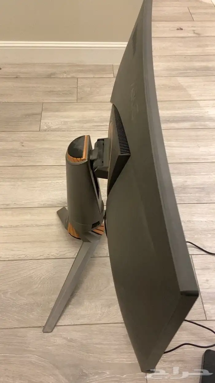 شاشة asus للبيع 2