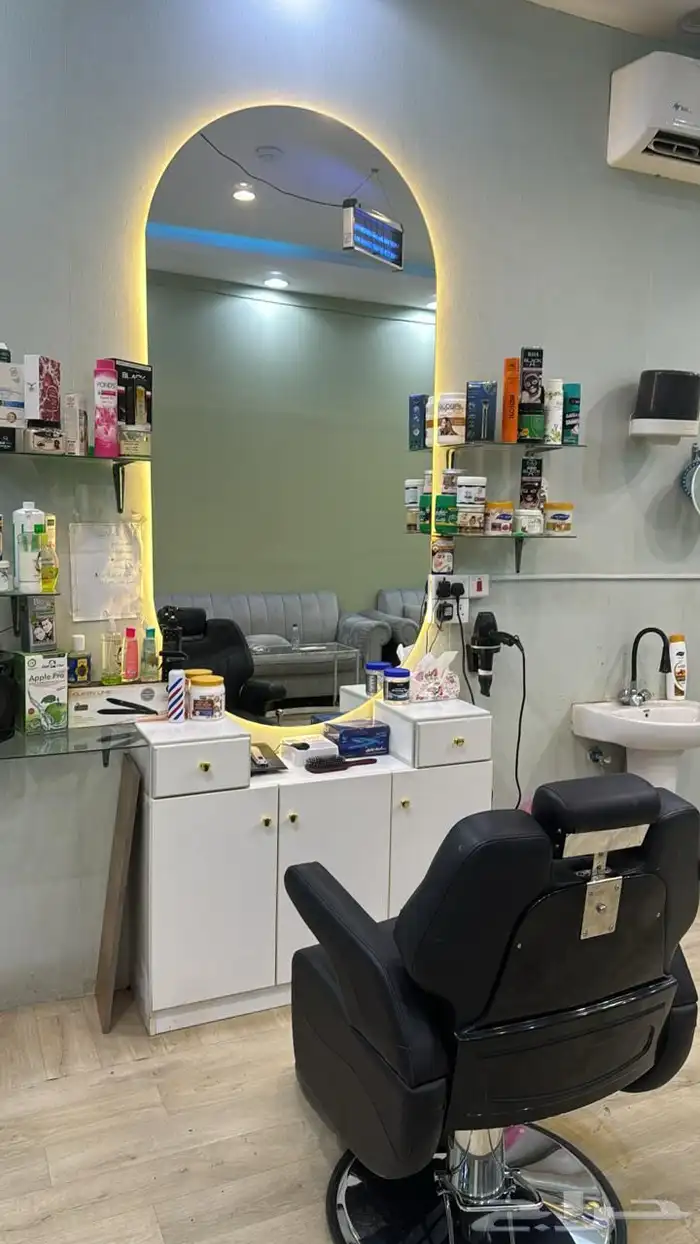 محل كامل للبيع ماناقصه الا العمال 2 1