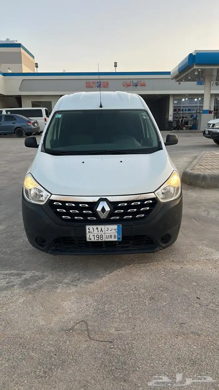 للبيع رينو دوكر موديل 22 1