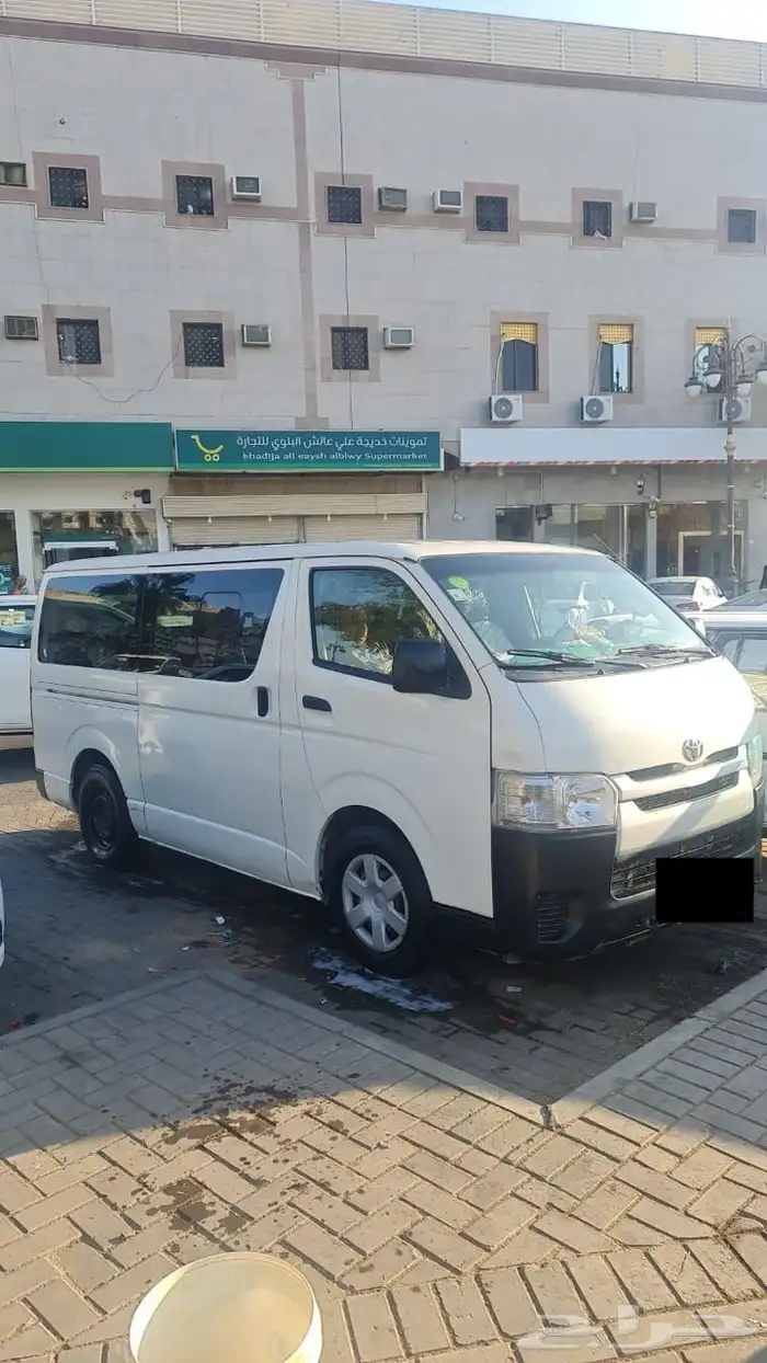 باص تويوتا 2015 1