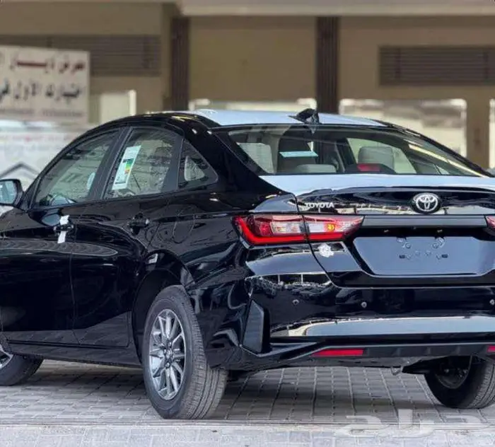 تويوتا يارس ستاندر 2026 5