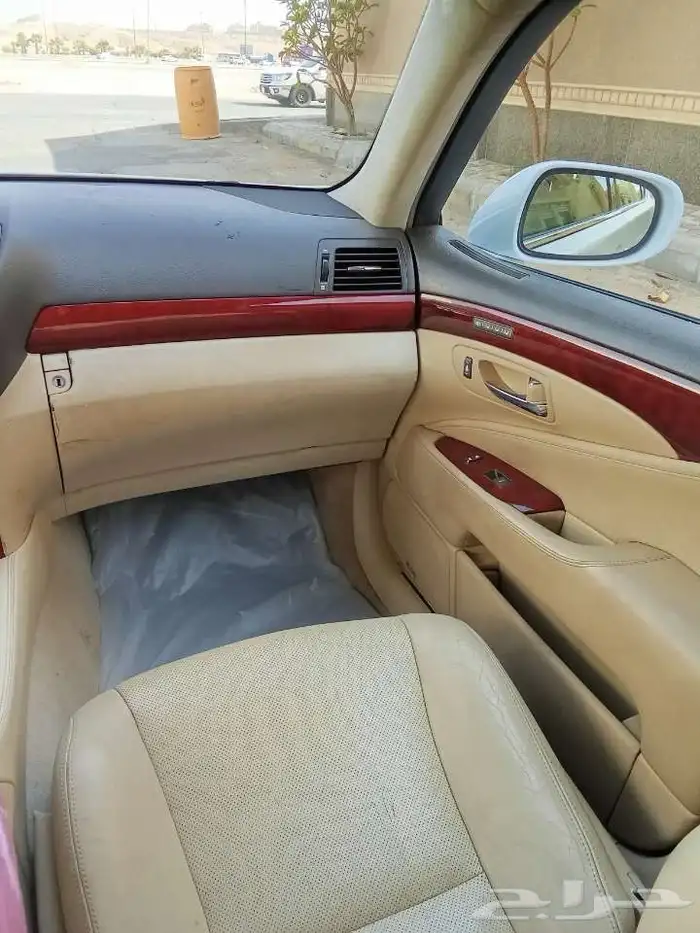 لكزس LS460 11