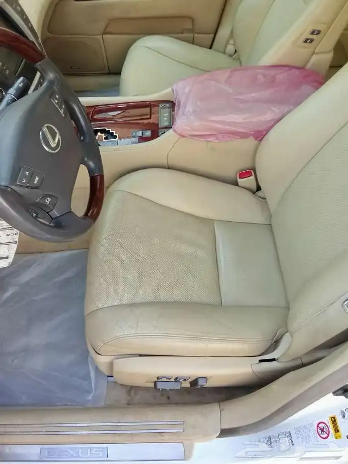 لكزس LS460 14