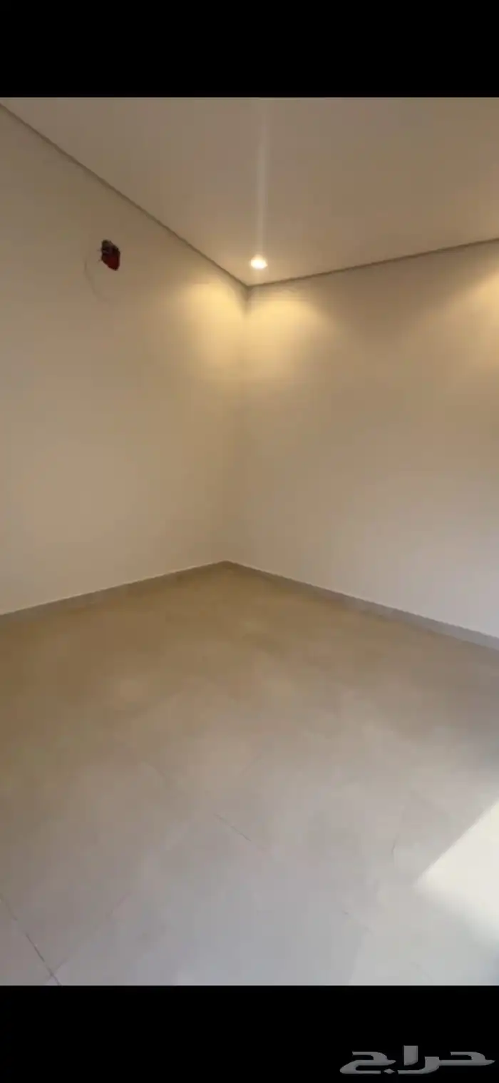 شقة للإيجار حي القادسية 0