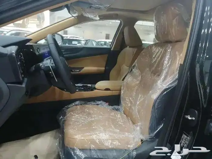 لكزس NX350 ستاندر هايبرد 2025 12