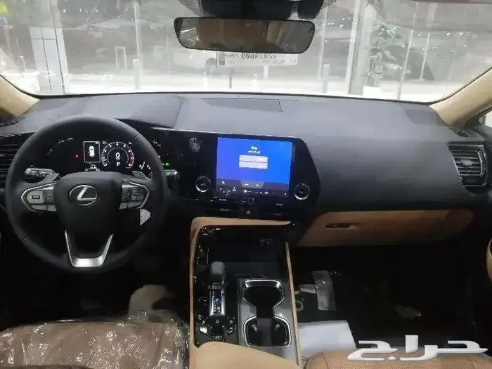لكزس NX350 ستاندر هايبرد 2025 10