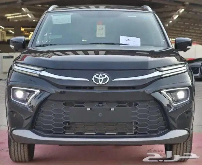 تويوتا اوربان GLX فل كامل 2025 3