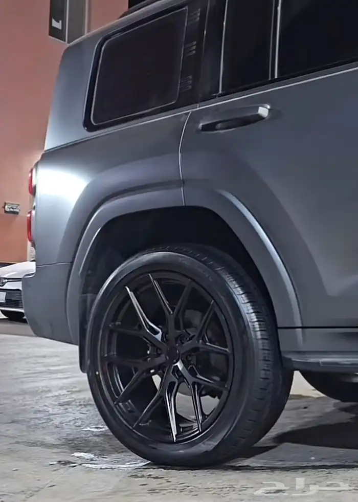 جنوط مقاس 22 رياضيه تركب جميع السيارات 4x4 5