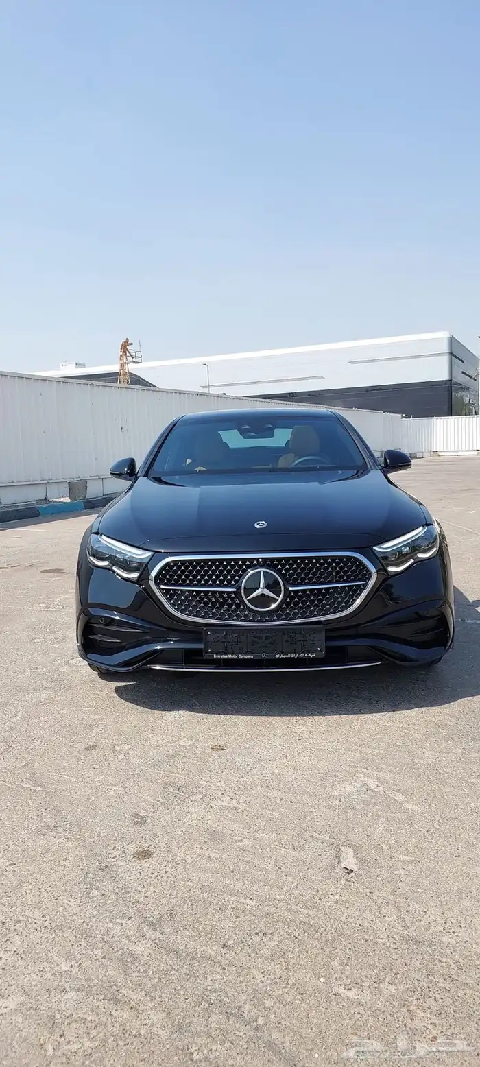 مرسيدس E300 موديل 2025 خليجي موجودة بديي 1