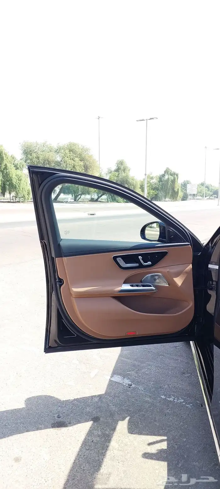 مرسيدس E300 موديل 2025 خليجي موجودة بديي 8