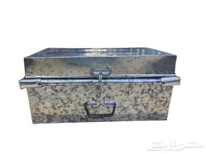 صندوق عزبة بمحتوياته 3