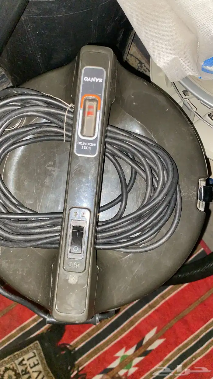 مكنسة كهربائية سانيو 1