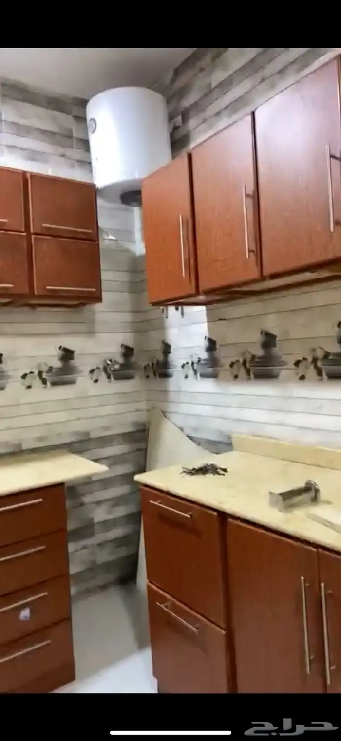 دولاب مطبخ قوي جداا ونظيف 1