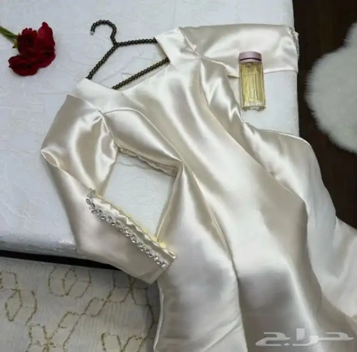 لبسته مرا وحده قماس سمول 0