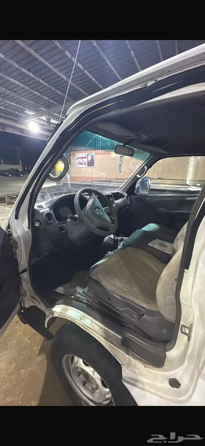 باص هايس نيسان بنزين مديل 2002 1