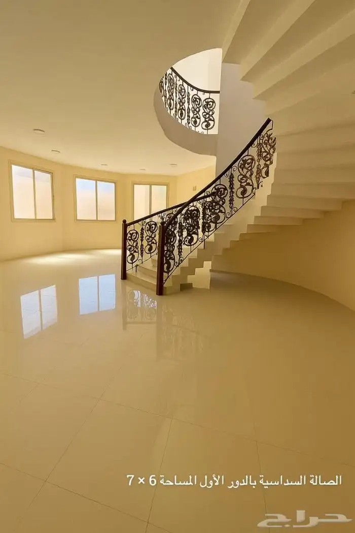 للبيع فيلا دورين درج داخلي تصميم جميل في المنتزه الشرقي 1