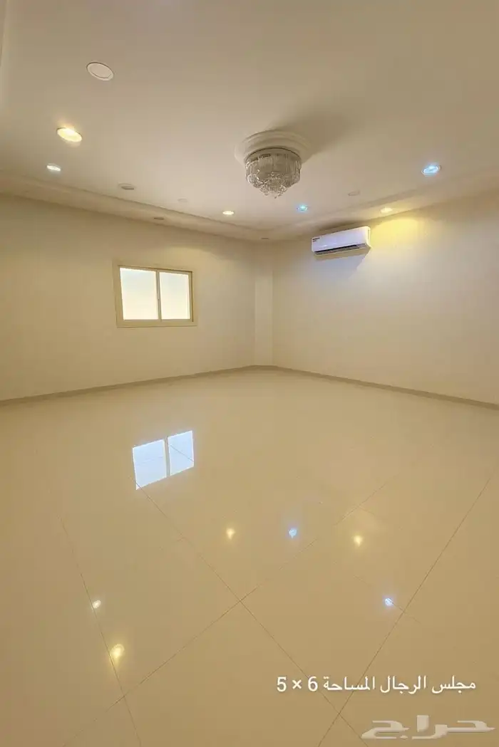 للبيع فيلا دورين درج داخلي تصميم جميل في المنتزه الشرقي 4