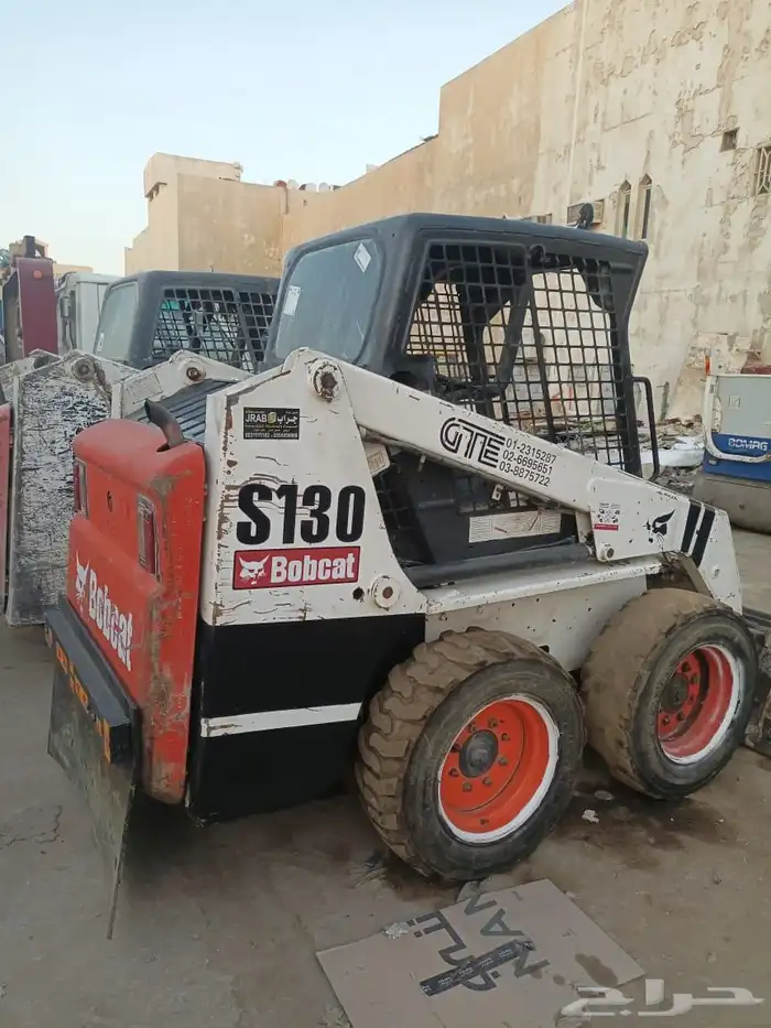 تأجير سيزرلفت مانلفت رافعات وجي سي بي وتليهندر وكرين 6