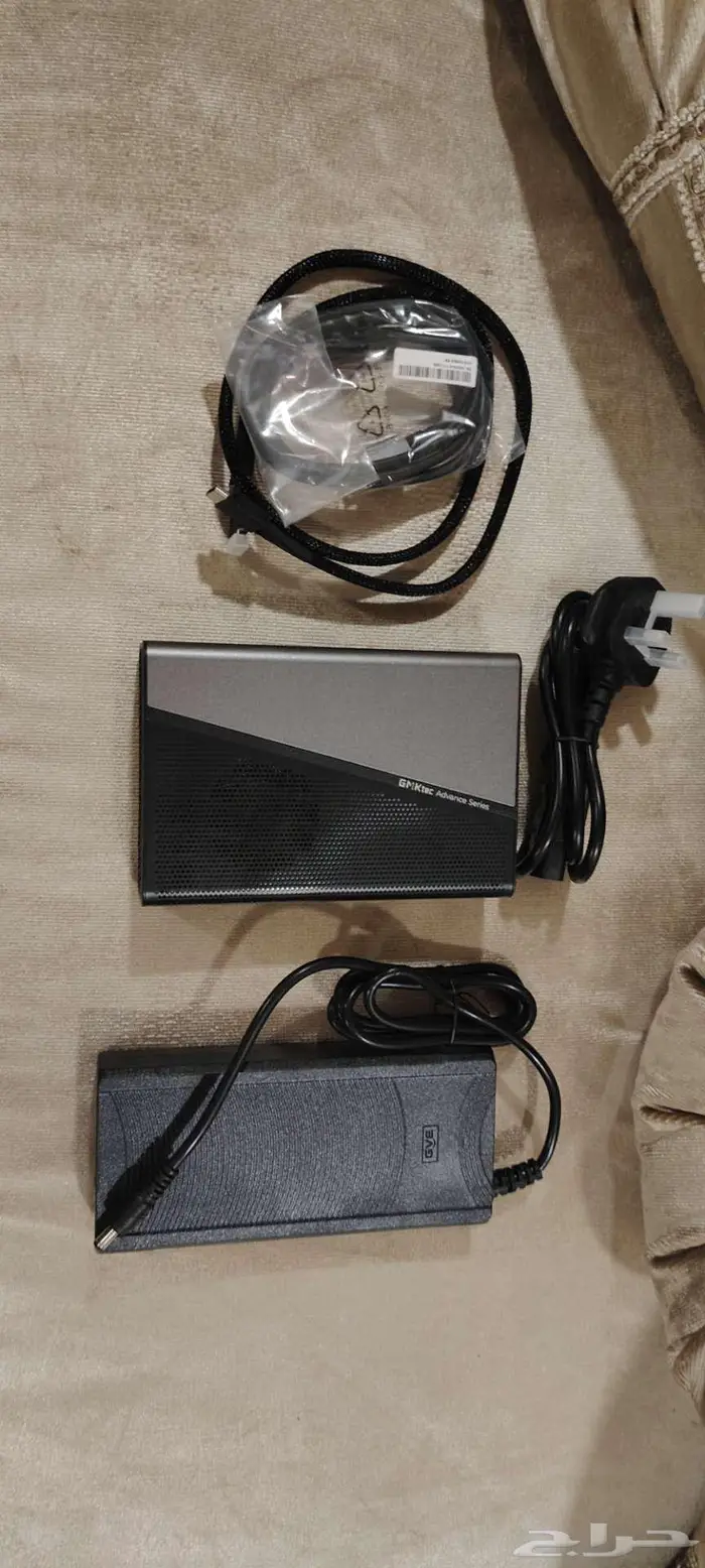 كرت شاشة خارجي محمول egpu 7600m 8gb 0