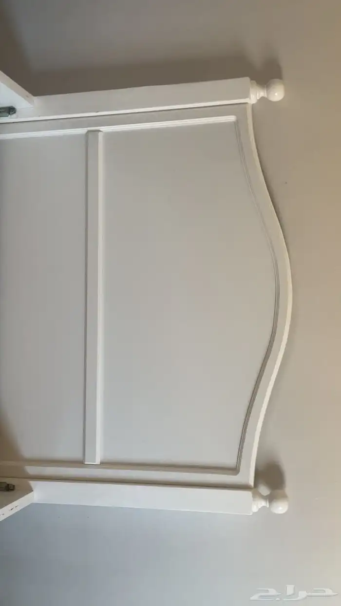 سرير للبيع نفر ونص 3