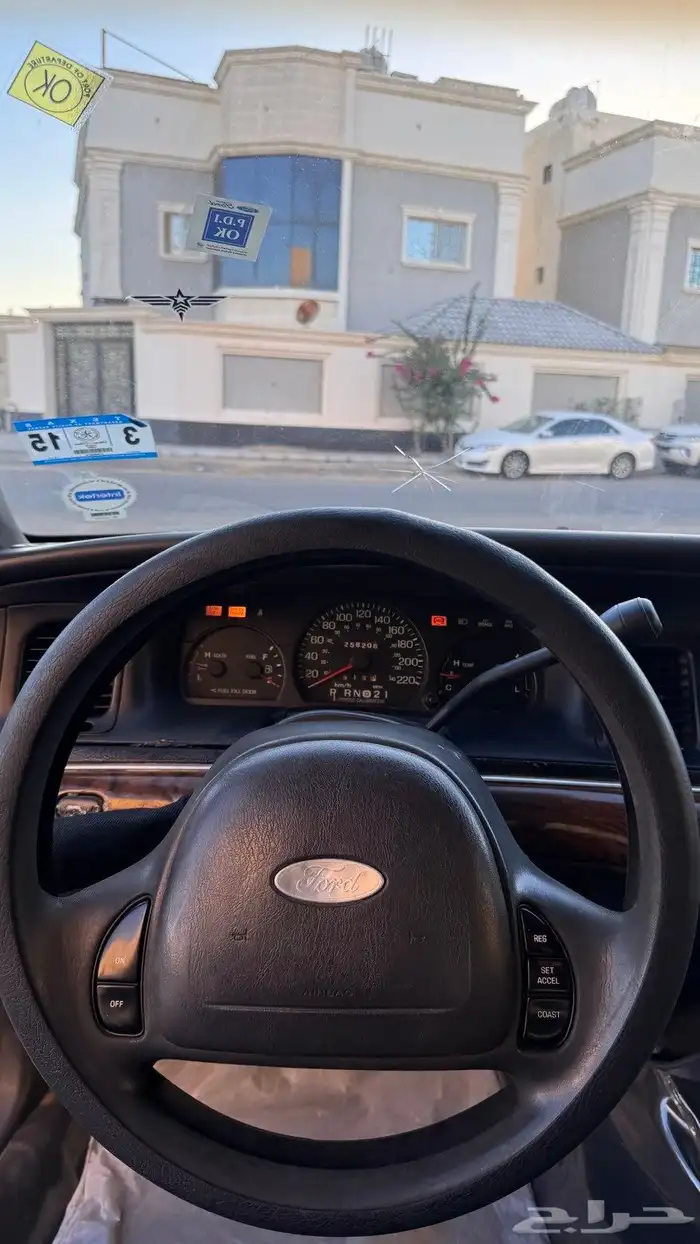فورد كراون فكتوريا 2003 24
