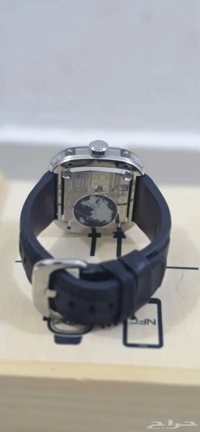 ساعة SevenFriday أصلية أوتوماتيك بحالة شبه جديدة للبيع 4