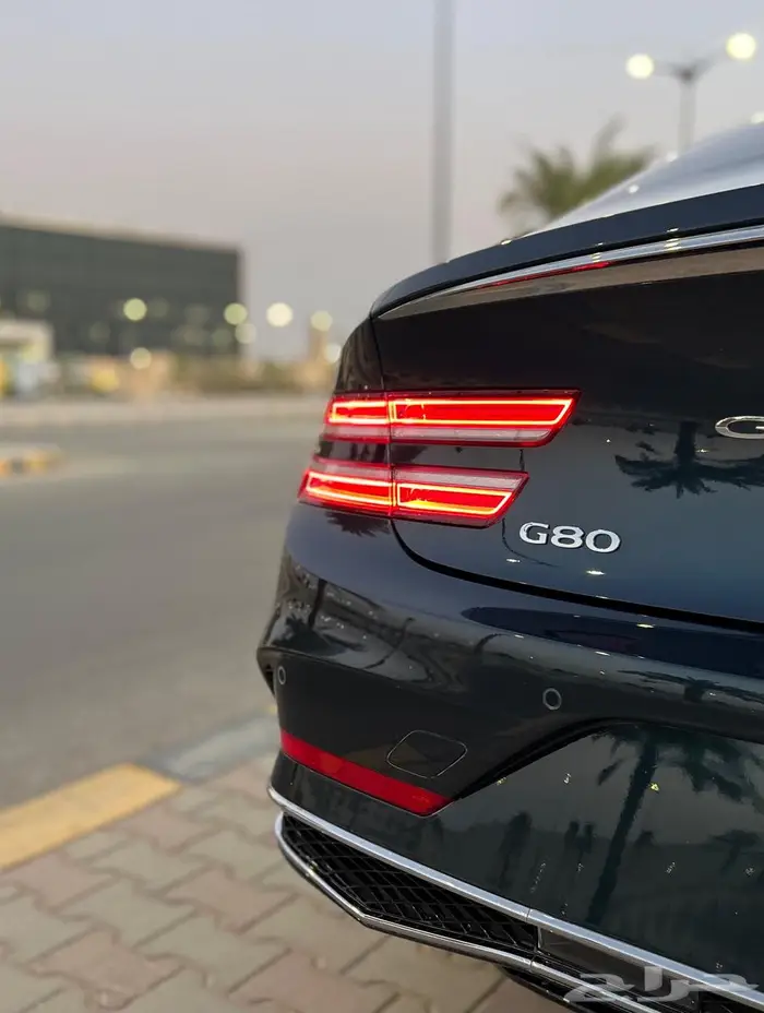 جينسس G80 2025 16