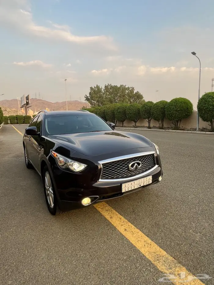انفنيتي QX70 موديل 2017 فل كامل 0
