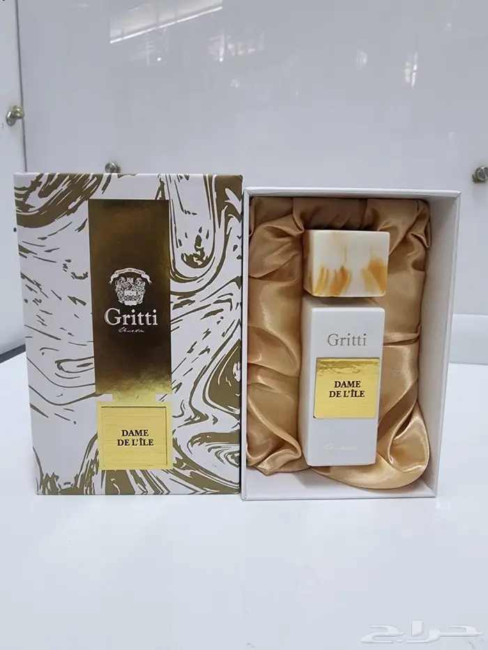 تم توفير عطور جميع الانواع 50