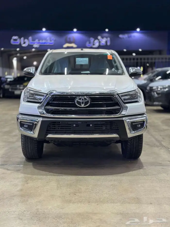 هايلوكس غمارتين بنزين SGLX 4X4 2025 قير عادي وتوماتيك 0