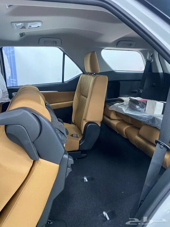 تويوتا فورتشنر 6 سلندر VX1 موديل 2025 6