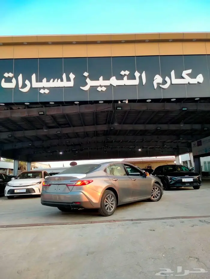 تويوتا كامري E استاندر 2025 بنزين اسود 1