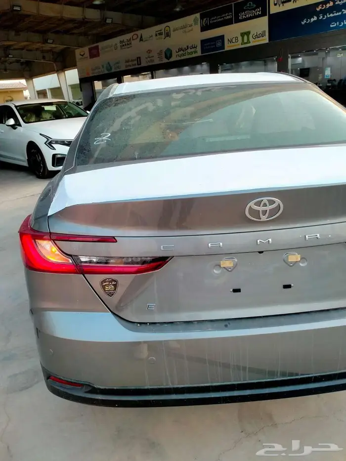 تويوتا كامري E استاندر 2025 بنزين اسود 4