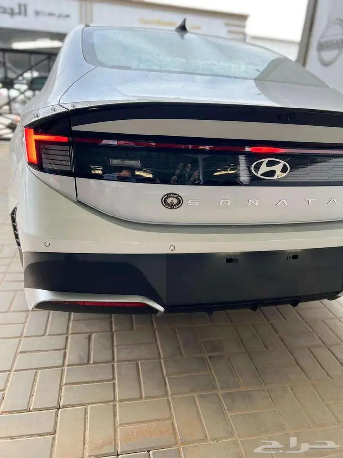 هيونداي سوناتا فليت 2026 لون فضي 4