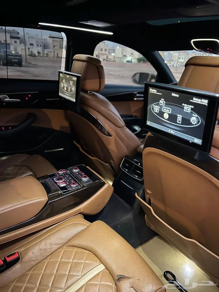 اودي a8L 2012 9