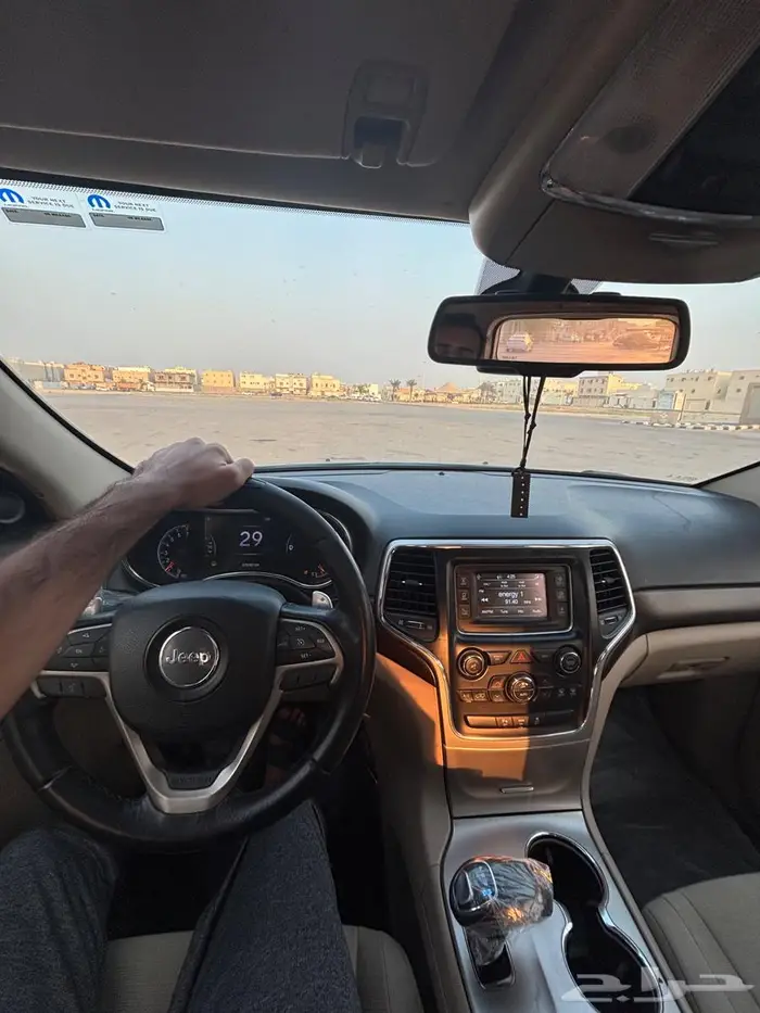 جراند شروكي 2015 نص فل 3