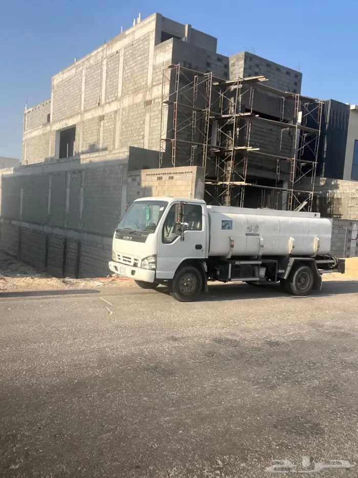 دينا ايسوزو للإيجار وايت مياه 0